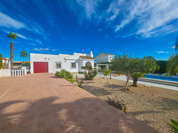 Image No.43-4 Bed Villa for sale