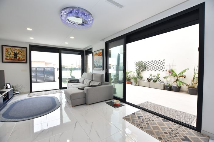 Image No.9-3 Bed Villa for sale