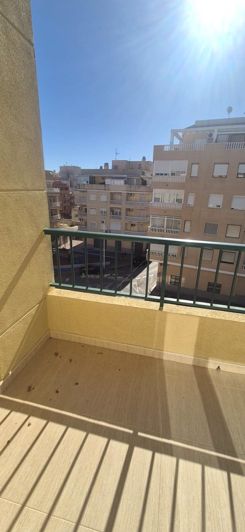 Image No.4-Appartement de 2 chambres à vendre à Torrevieja
