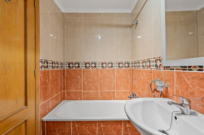 Image No.16-2 Bed Apartment for sale