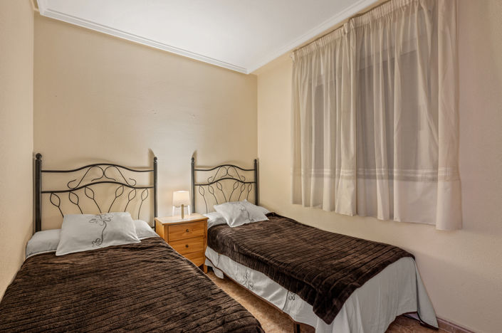 Image No.20-2 Bed Apartment for sale