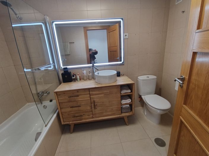 Image No.19-2 Bed Apartment for sale