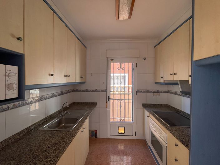 Image No.7-3 Bed Townhouse for sale