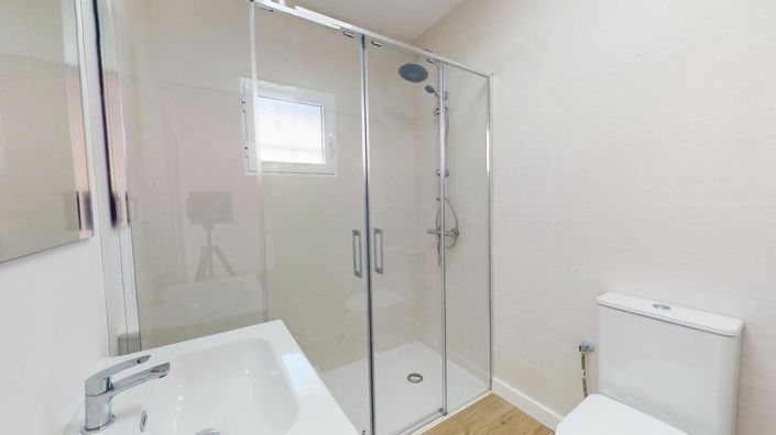 Image No.18-2 Bed Bungalow for sale