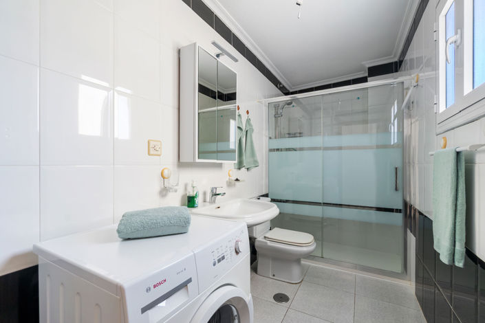 Image No.8-2 Bed Apartment for sale