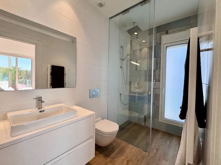 Image No.6-3 Bed Apartment for sale