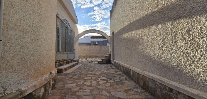 Image No.21-3 Bed Villa for sale