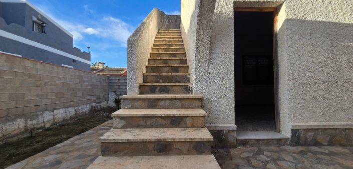 Image No.27-3 Bed Villa for sale