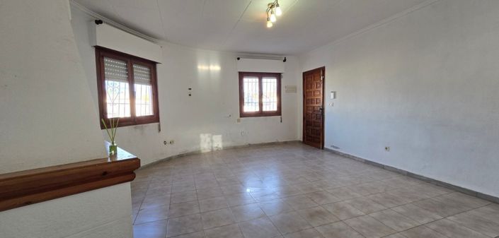 Image No.3-3 Bed Villa for sale