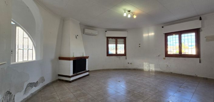 Image No.7-3 Bed Villa for sale