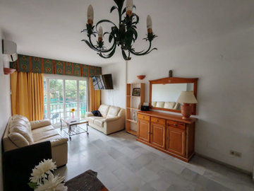 10-bb915d1cb19341576dcdc994b81ab9c5