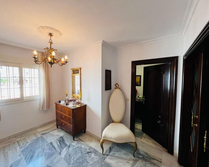 Image No.13-5 Bed House for sale