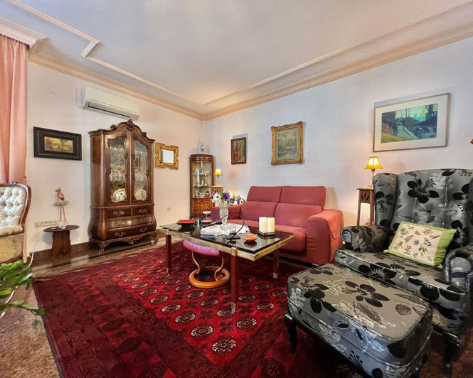 Image No.5-5 Bed House for sale