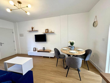 11-20939a0134ad724a8cb2a801094d15a4