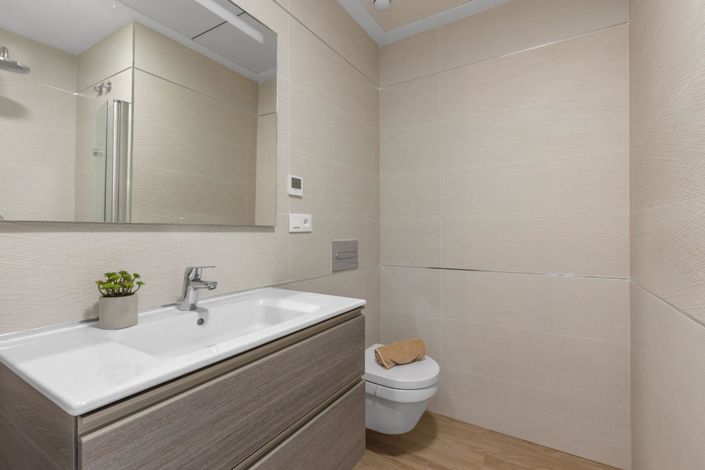 Image No.17-2 Bed Bungalow for sale