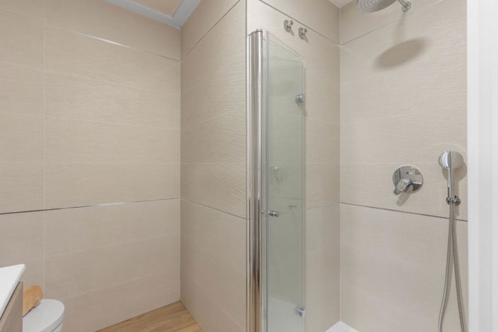 Image No.18-2 Bed Bungalow for sale