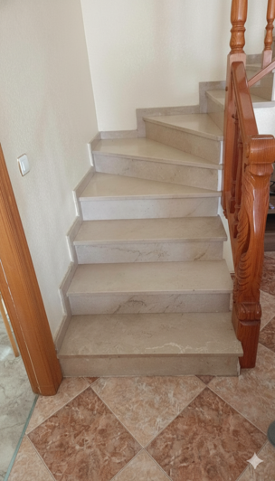 Image No.9-4 Bed Villa for sale