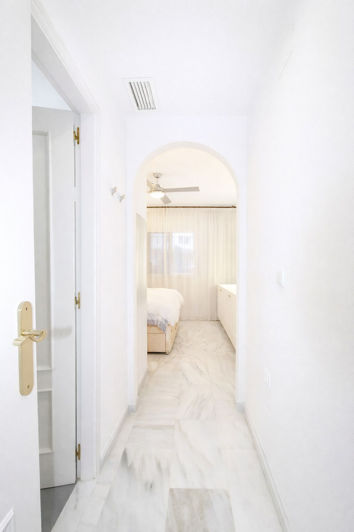 Image No.7-3 Bed Apartment for sale