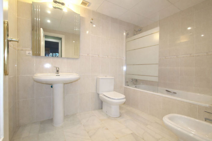 Image No.8-3 Bed Apartment for sale