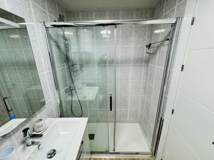 Image No.24-2 Bed Apartment for sale