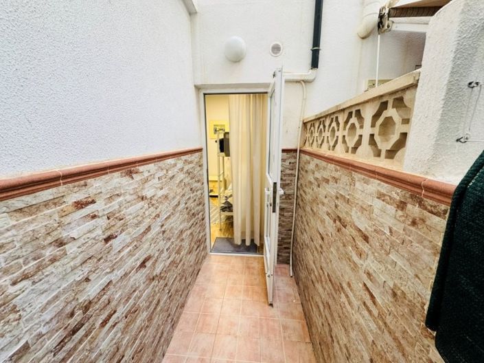 Image No.27-2 Bed Apartment for sale