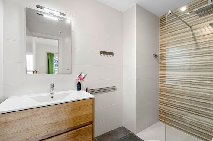 Image No.12-3 Bed Apartment for sale