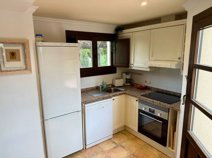 Image No.8-3 Bed Villa for sale