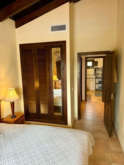 Image No.9-3 Bed Villa for sale