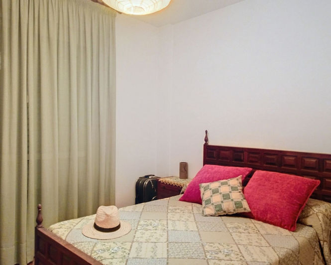 Image No.17-4 Bed House for sale