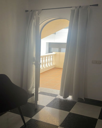 Image No.27-9 Bed House for sale