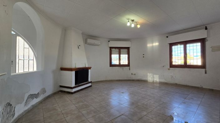 Image No.8-3 Bed Villa for sale