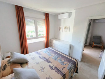 12-53013098fcab6c38b1379cd33298e050