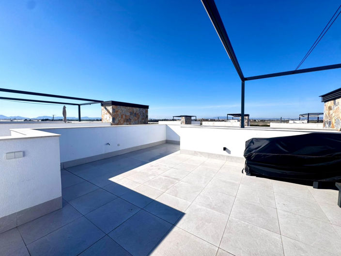 Image No.12-4 Bed House for sale