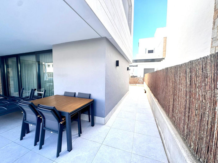 Image No.14-4 Bed House for sale