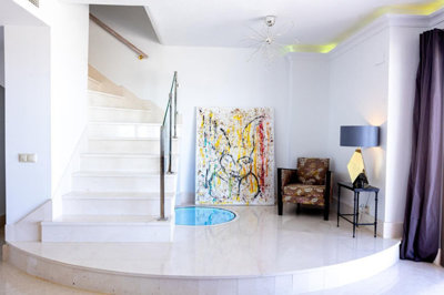 10-bb915d1cb19341576dcdc994b81ab9c5