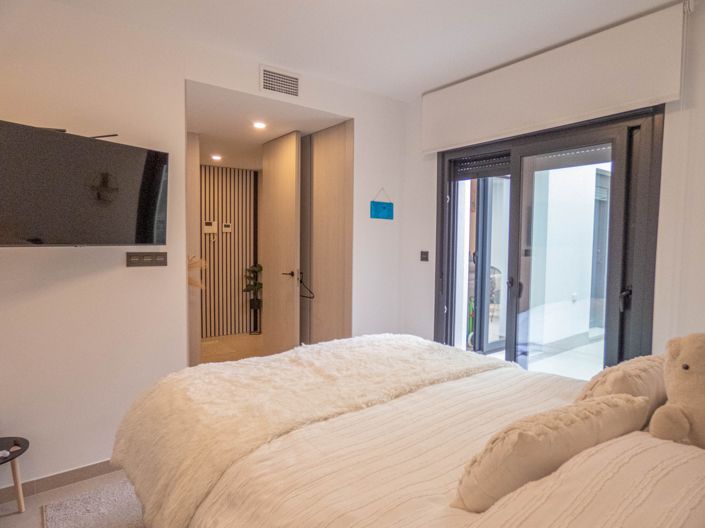 Image No.23-3 Bed Apartment for sale