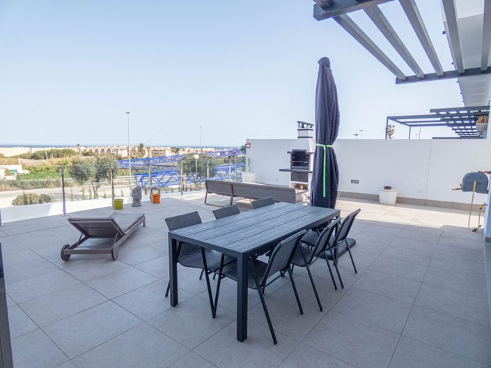 Image No.30-3 Bed House for sale