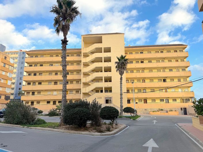 Image No.23-1 Bed Apartment for sale