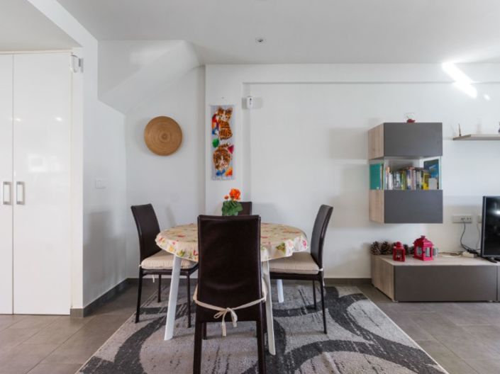 Image No.9-2 Bed Apartment for sale