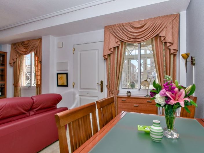 Image No.14-2 Bed Townhouse for sale