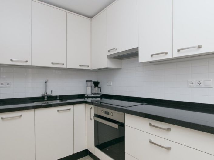 Image No.19-2 Bed Townhouse for sale