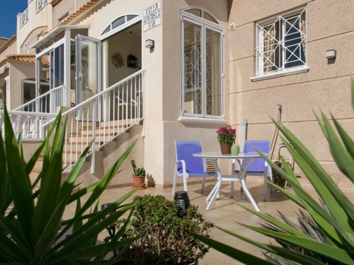 Image No.2-2 Bed Townhouse for sale