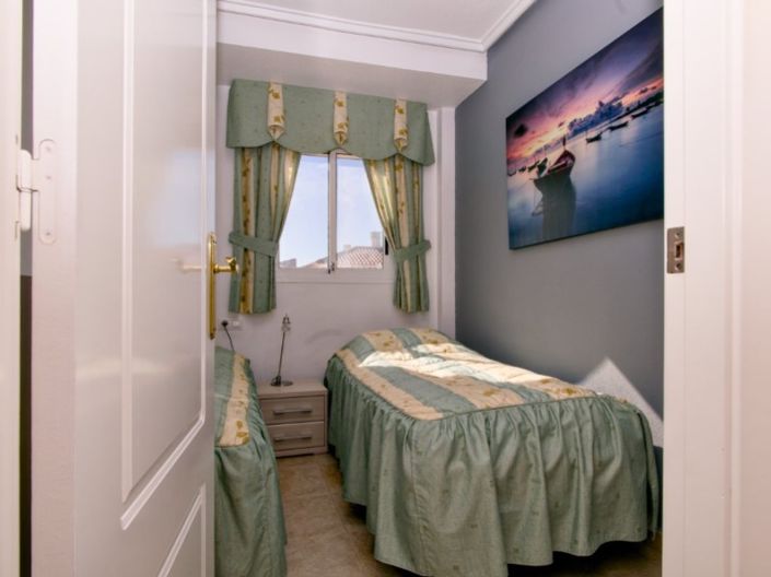 Image No.28-2 Bed Townhouse for sale