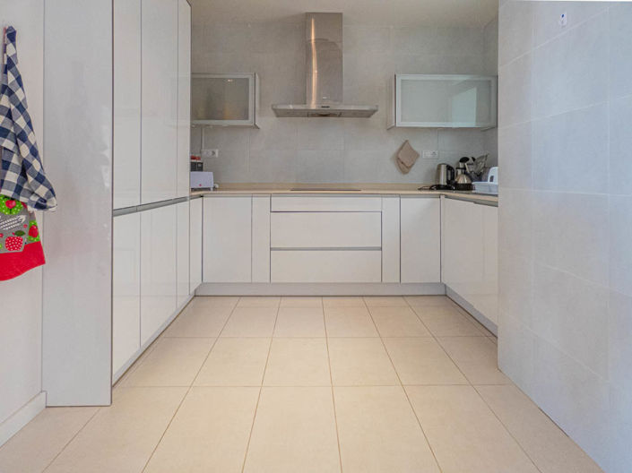 Image No.9-4 Bed Apartment for sale