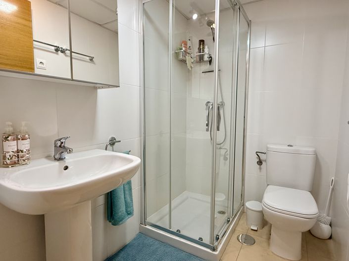 Image No.12-2 Bed Apartment for sale