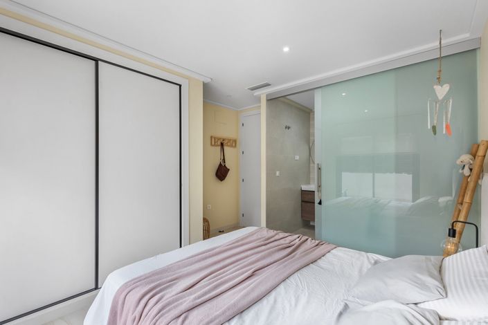 Image No.22-2 Bed Apartment for sale