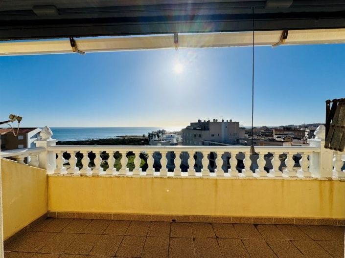 Image No.18-3 Bed Apartment for sale