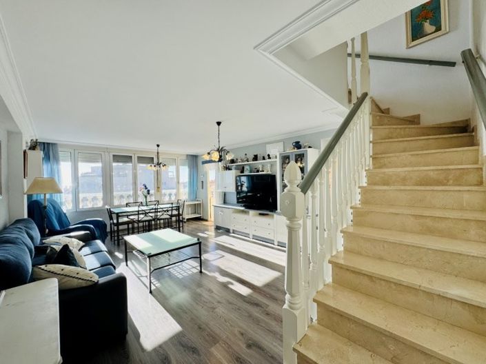 Image No.19-3 Bed Penthouse for sale