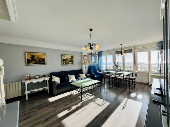 Image No.21-3 Bed Penthouse for sale