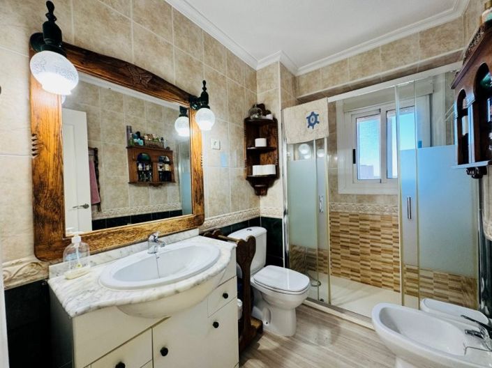 Image No.26-3 Bed Penthouse for sale